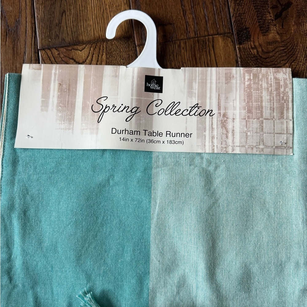 Home Wear Durham Spring Collection Fringe Table Runner - Picture 3 of 4